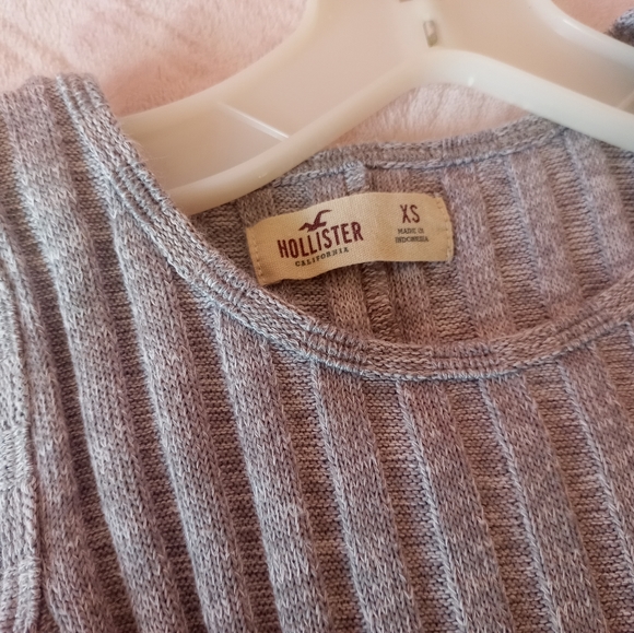 Two Hollister top - Picture 3 of 3
